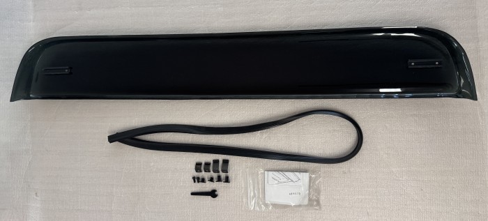 Дефлектор люка TOYOTA Land Cruiser Prado 120 2003-2009 700605