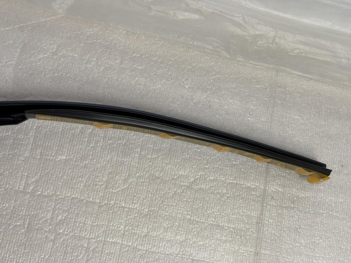 Молдинг ветрового стекла toyota LC 100 7553460050
